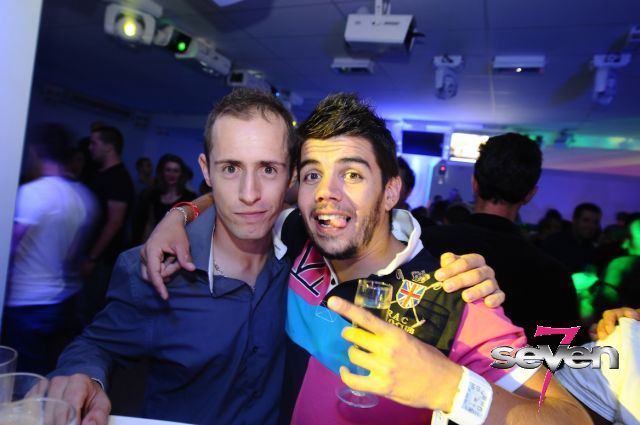 Cliquer pour voir l'image en taille réelle