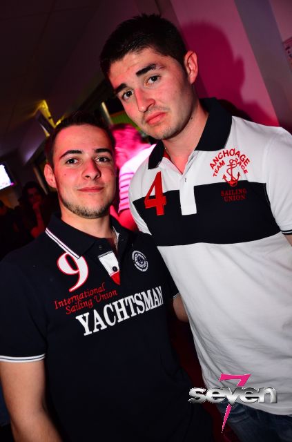 Cliquer pour voir l'image en taille réelle