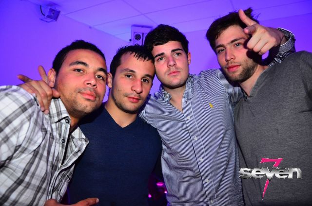 Cliquer pour voir l'image en taille réelle