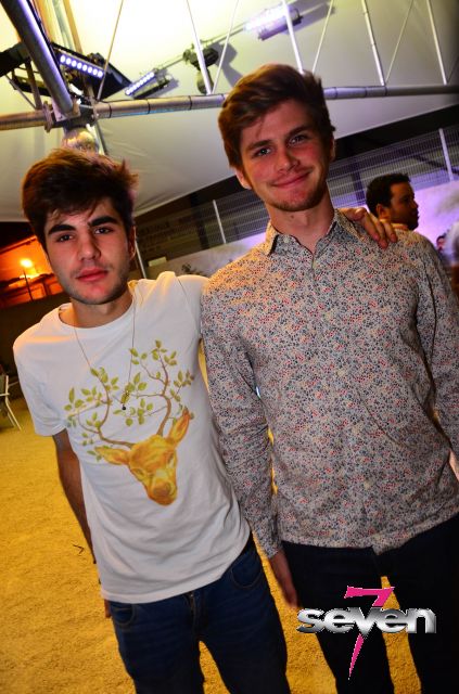 Cliquer pour voir l'image en taille réelle