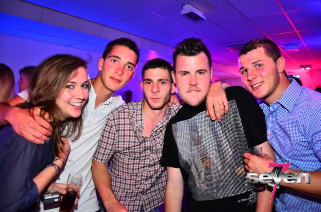 Cliquer pour voir l'image en taille réelle