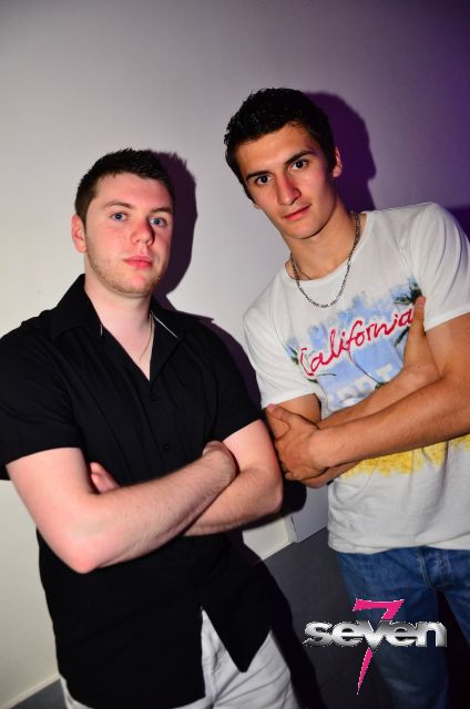 Cliquer pour voir l'image en taille réelle