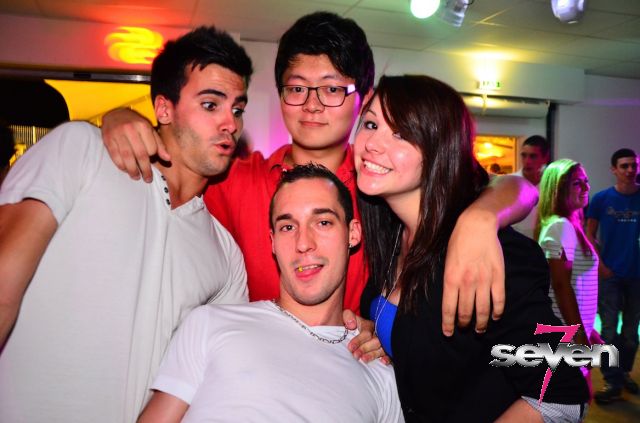 Cliquer pour voir l'image en taille réelle