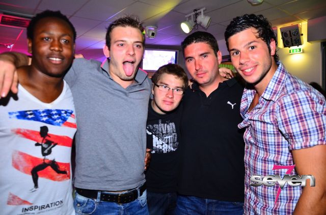 Cliquer pour voir l'image en taille réelle