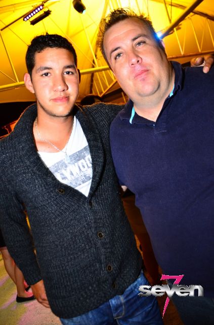 Cliquer pour voir l'image en taille réelle