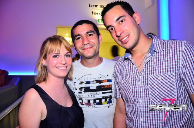 Cliquer pour voir l'image en taille réelle