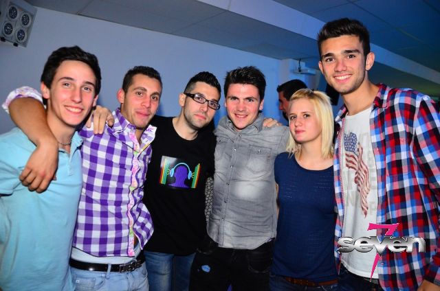 Cliquer pour voir l'image en taille réelle