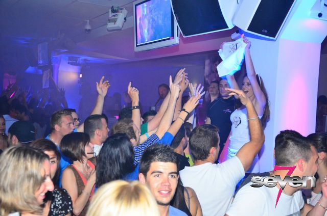 Cliquer pour voir l'image en taille réelle