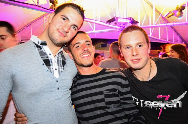 Cliquer pour voir l'image en taille réelle