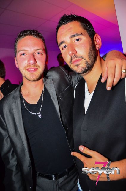 Cliquer pour voir l'image en taille réelle