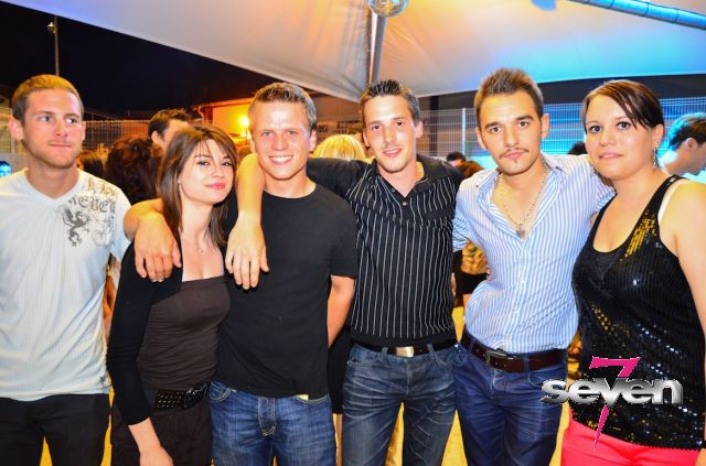 Cliquer pour voir l'image en taille réelle