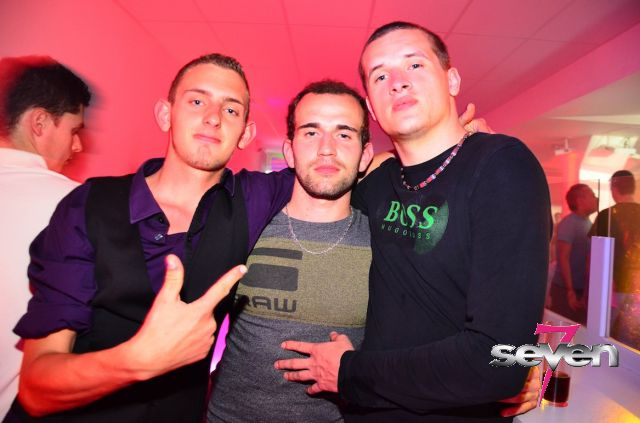 Cliquer pour voir l'image en taille réelle