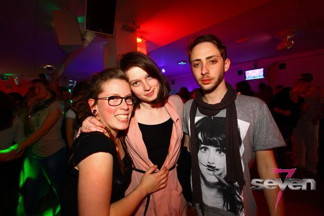 Cliquer pour voir l'image en taille réelle