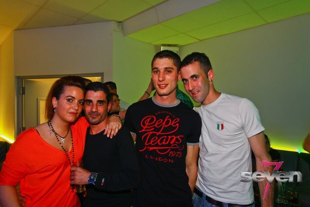 Cliquer pour voir l'image en taille réelle