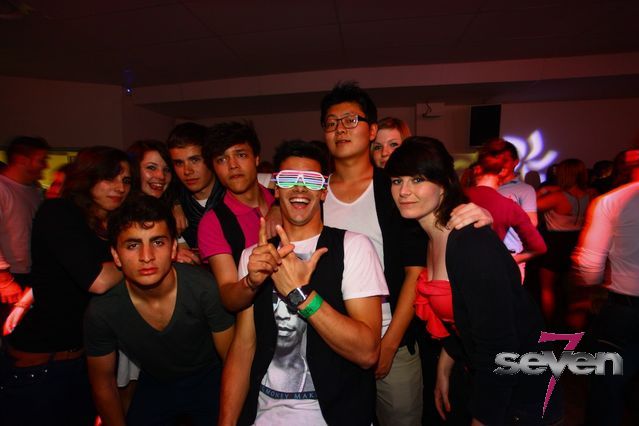 Cliquer pour voir l'image en taille réelle