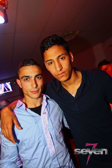 Cliquer pour voir l'image en taille réelle