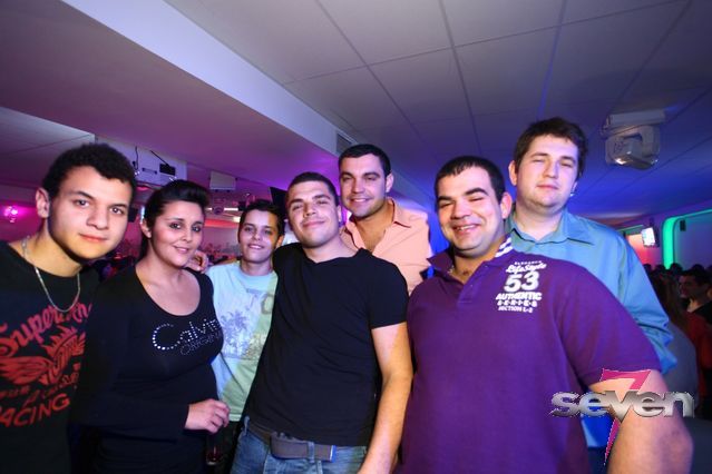 Cliquer pour voir l'image en taille réelle