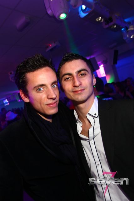 Cliquer pour voir l'image en taille réelle