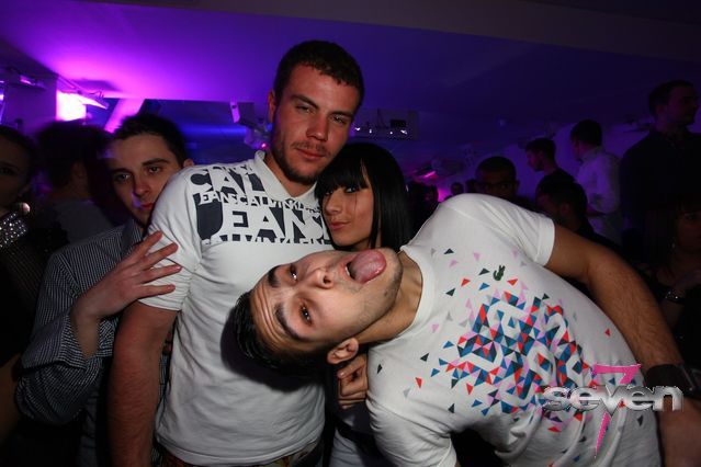 Cliquer pour voir l'image en taille réelle