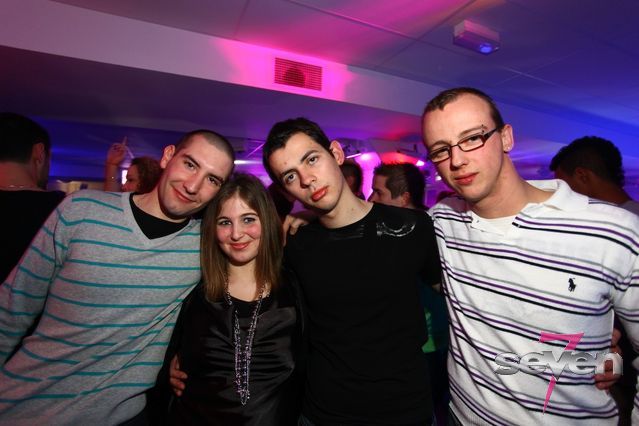 Cliquer pour voir l'image en taille réelle