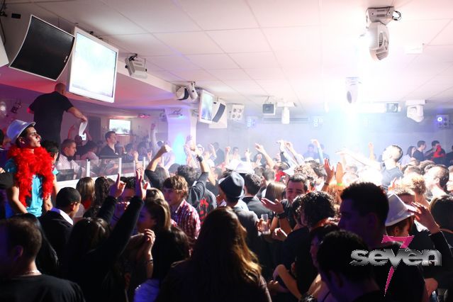 Cliquer pour voir l'image en taille réelle