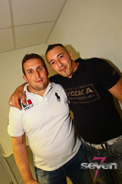 Cliquer pour voir l'image en taille réelle