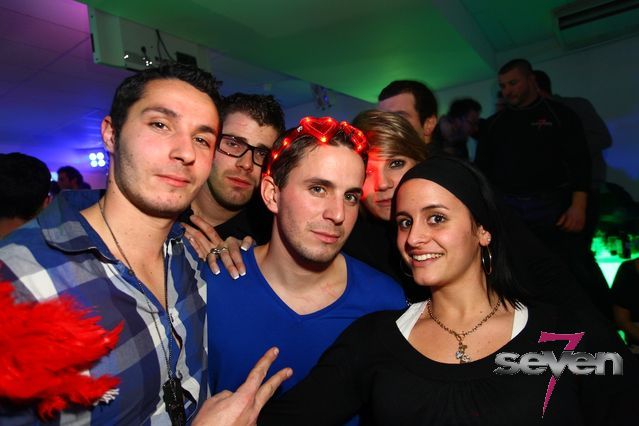 Cliquer pour voir l'image en taille réelle