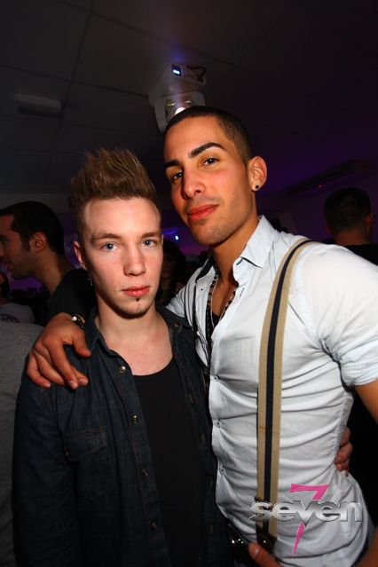 Cliquer pour voir l'image en taille réelle