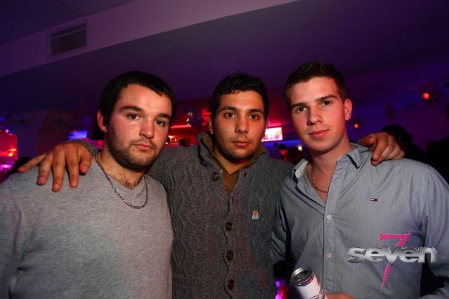 Cliquer pour voir l'image en taille réelle