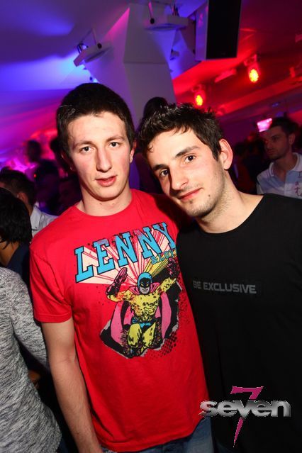 Cliquer pour voir l'image en taille réelle