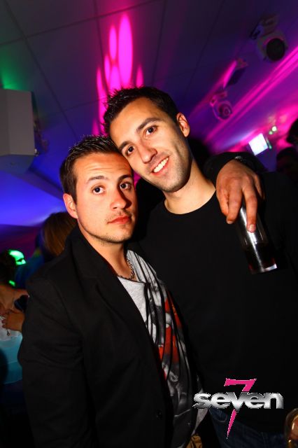 Cliquer pour voir l'image en taille réelle