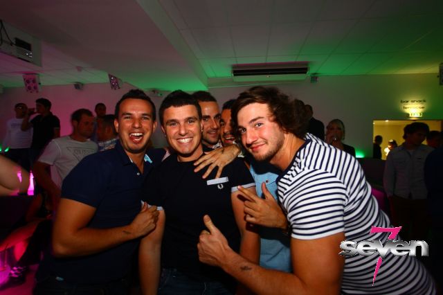 Cliquer pour voir l'image en taille réelle