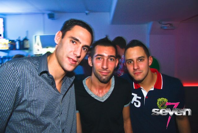 Cliquer pour voir l'image en taille réelle