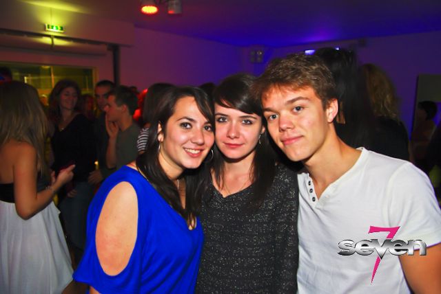 Cliquer pour voir l'image en taille réelle