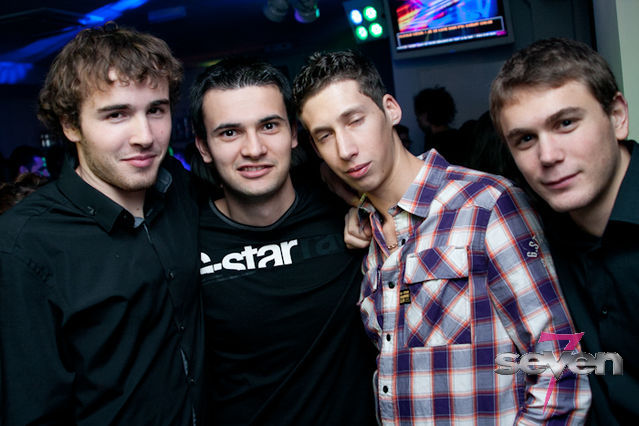 Cliquer pour voir l'image en taille réelle