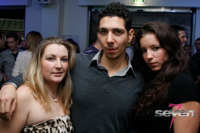 Cliquer pour voir l'image en taille réelle