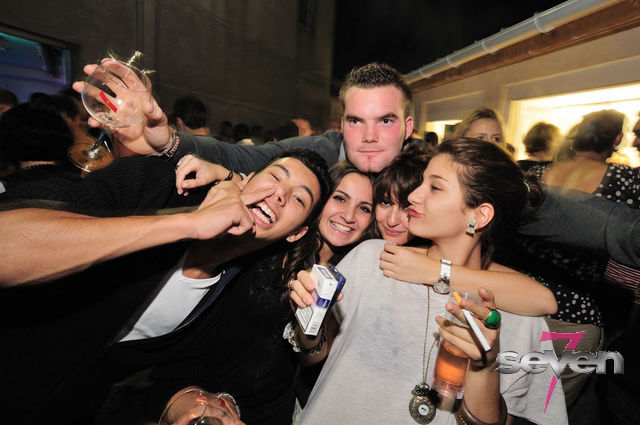 Cliquer pour voir l'image en taille réelle