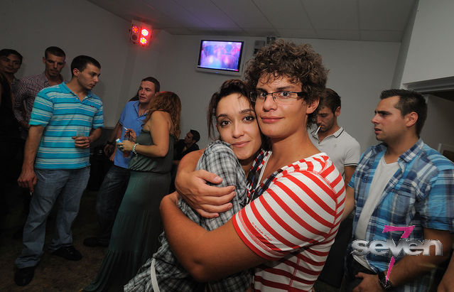 Cliquer pour voir l'image en taille réelle