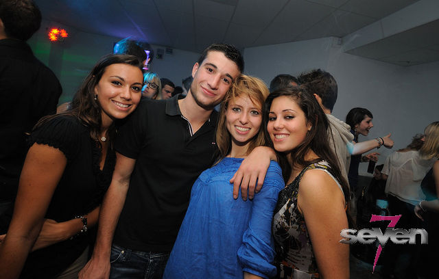 Cliquer pour voir l'image en taille réelle