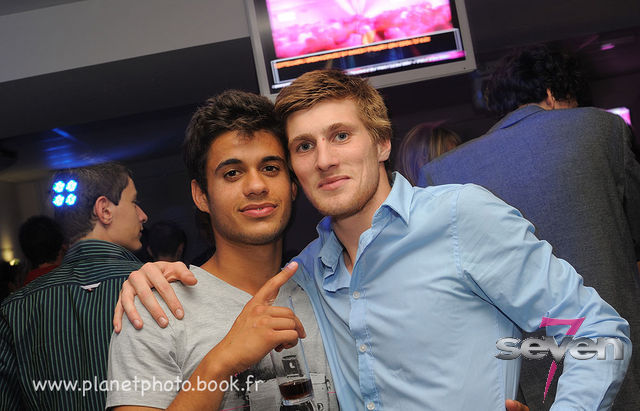 Cliquer pour voir l'image en taille réelle