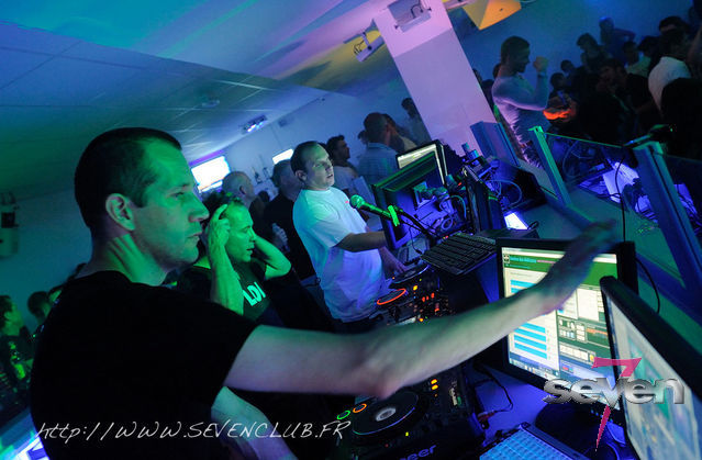 Cliquer pour voir l'image en taille réelle