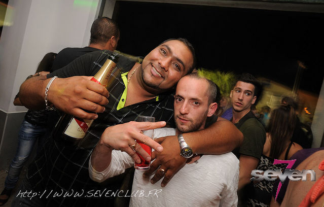 Cliquer pour voir l'image en taille réelle