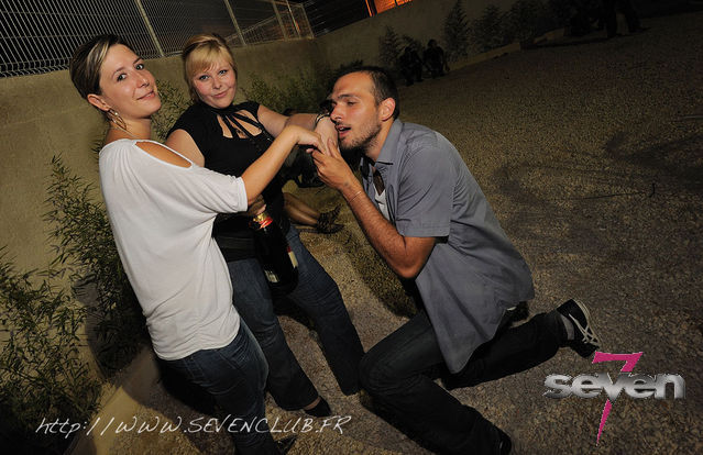 Cliquer pour voir l'image en taille réelle