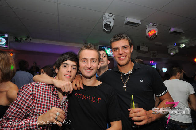 Cliquer pour voir l'image en taille réelle