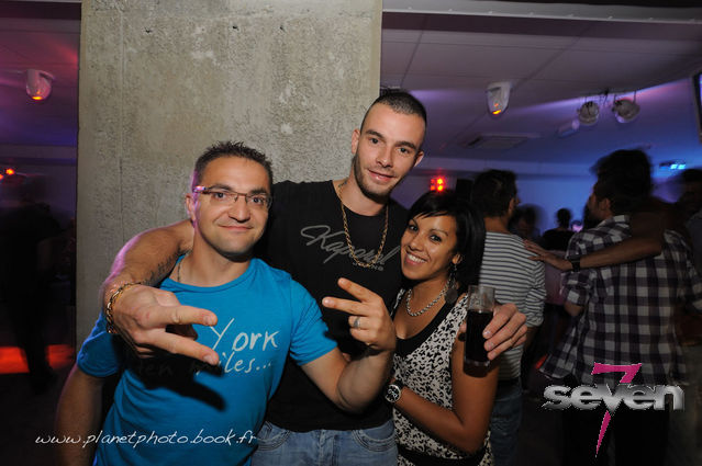 Cliquer pour voir l'image en taille réelle