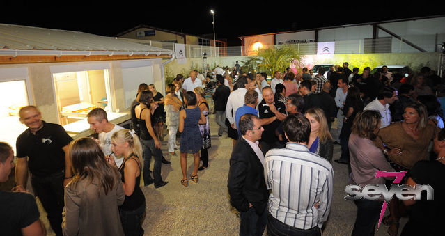 Cliquer pour voir l'image en taille réelle